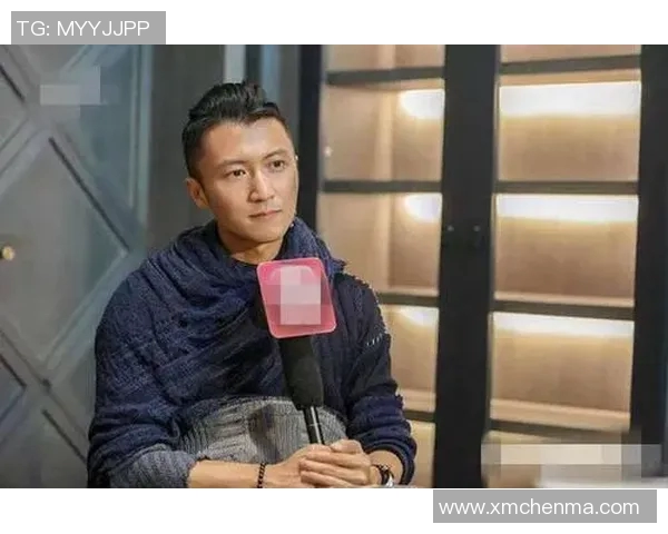 足球赛场突发八卦趣闻小插曲裁判冷静应对引发热议